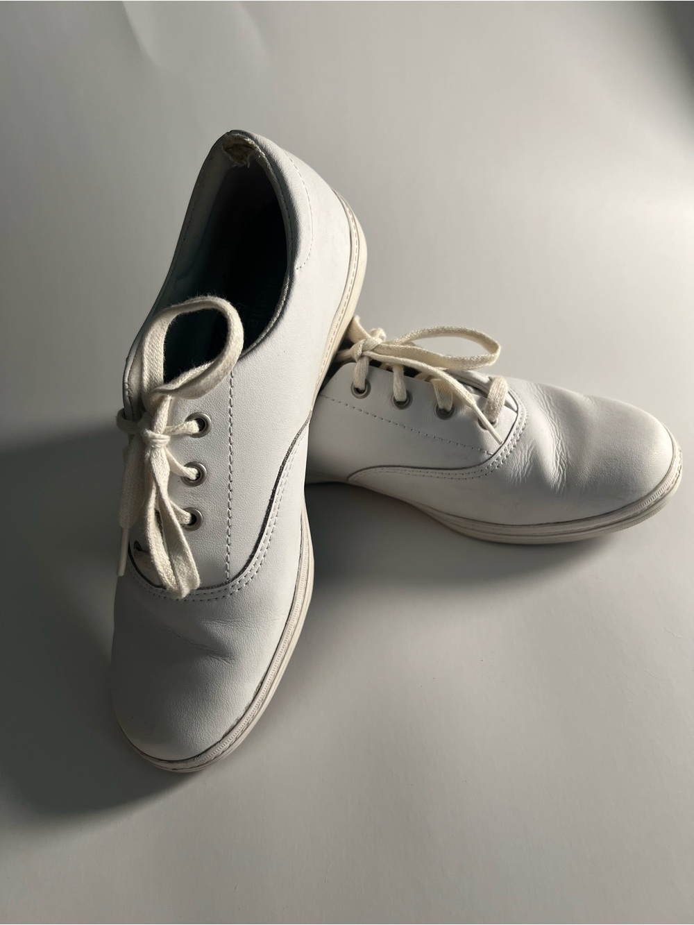 Grasshoppers White Leather Lace-Up Sneakers Size 7